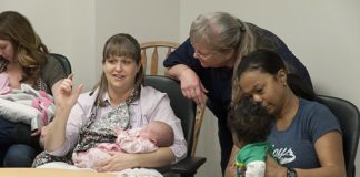 Cardon Children's breast feed support