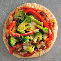 vegetable pita pizza