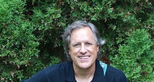 Tom Chapin, musician supporting healthy food choices, Why Hunger, Give Peas a Chance