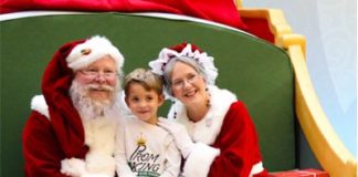 Santa HQ, HGTV, Arizona, photos with Santa