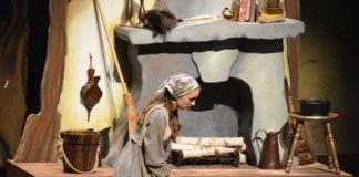 Valley Youth Theatre performs "Into the Woods"