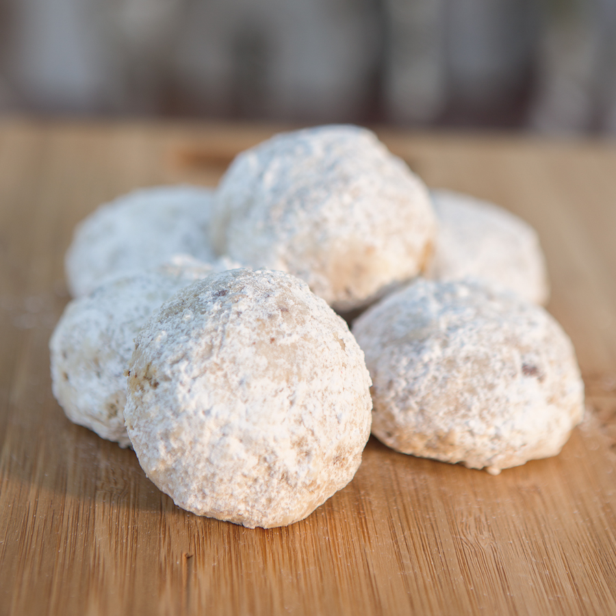 sq-thefarmsm-pecanbutterballs