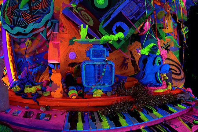 moonage-exhibit-featured-image