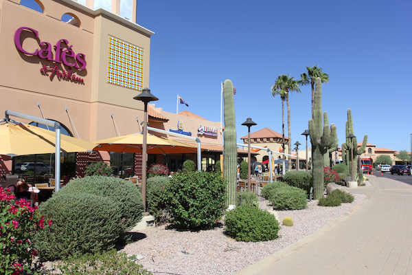 Outlets exterior 2018