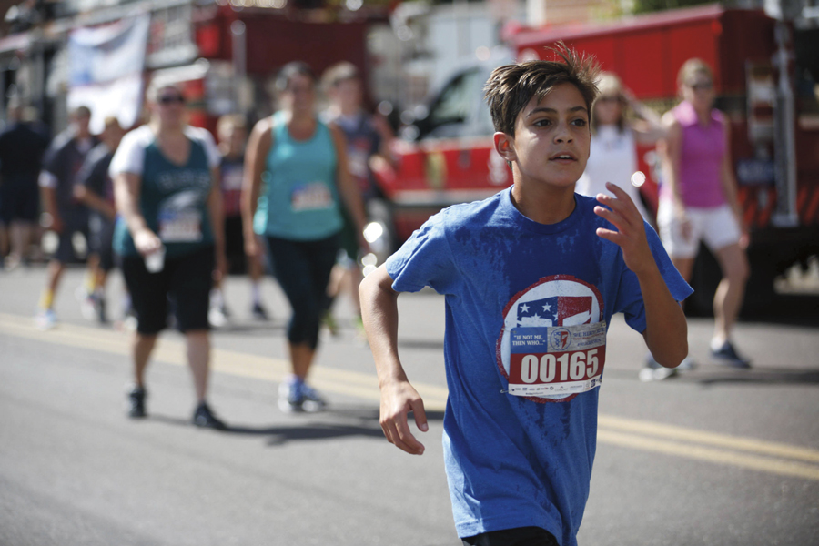 911-HerosRun-Boy