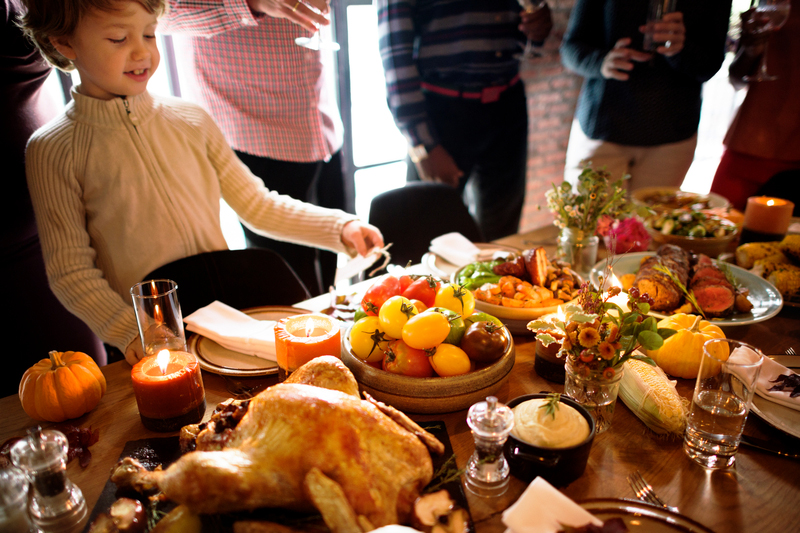 Thanksgiving-table