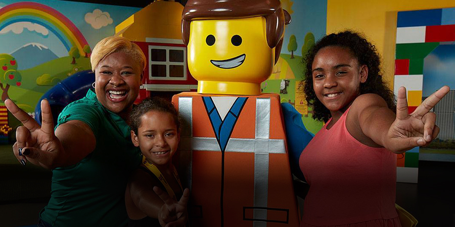 1903-teaser-LegoMovieDays