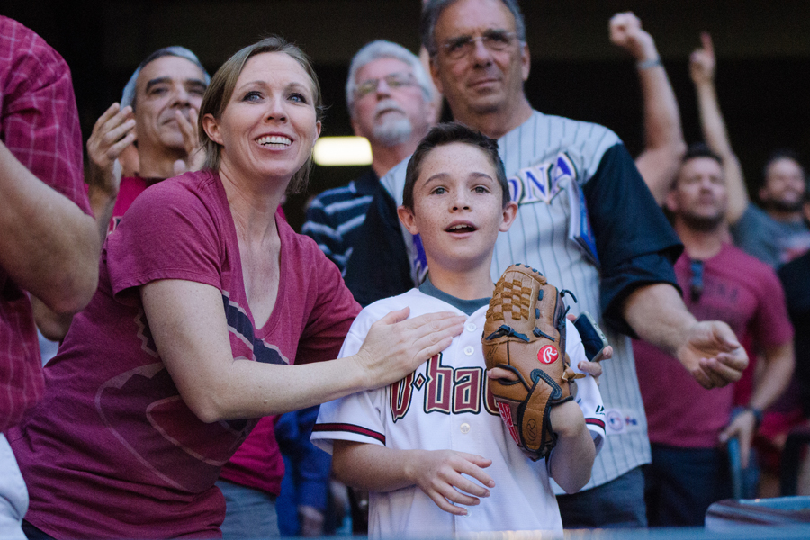 Mom-Son-Dbacks2019