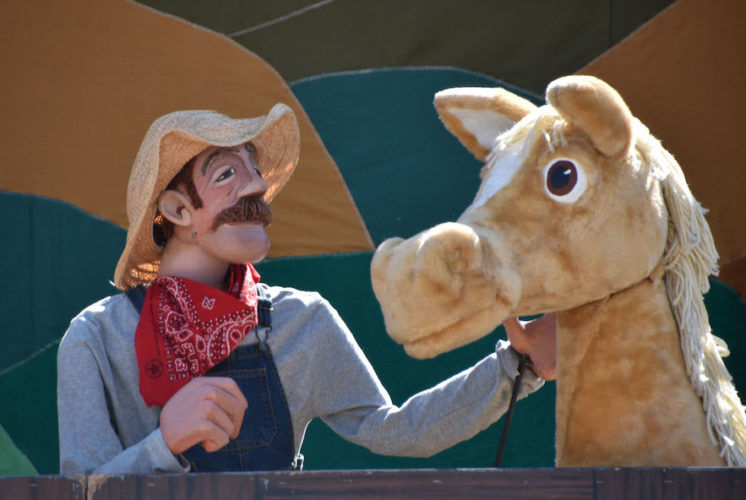Great Arizona Puppet Theater, Old Macdonald, puppet show