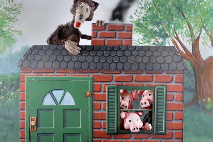 Great Arizona Puppet Theater, Three Little Pigs