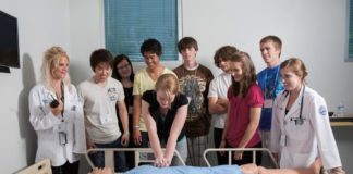 Midwestern University, high school students, health careers, healthcare careers, BHHS Legacy Foundation, Arizona Regional Brain Bee, Health Sciences Career Day, Health Careers Institute for High School Students