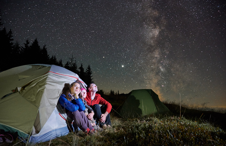 star gazing, family traditions, family fun, nighttime family activity